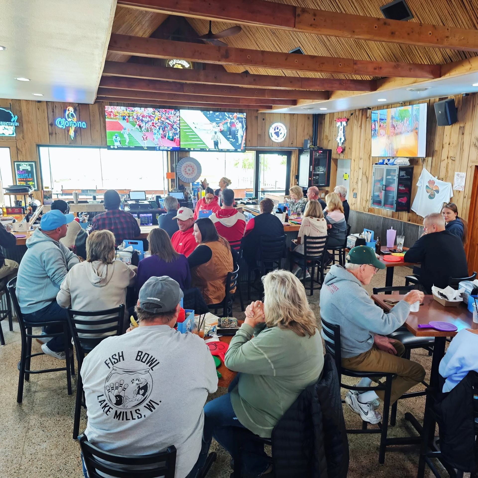 A full house at the Sunset bar