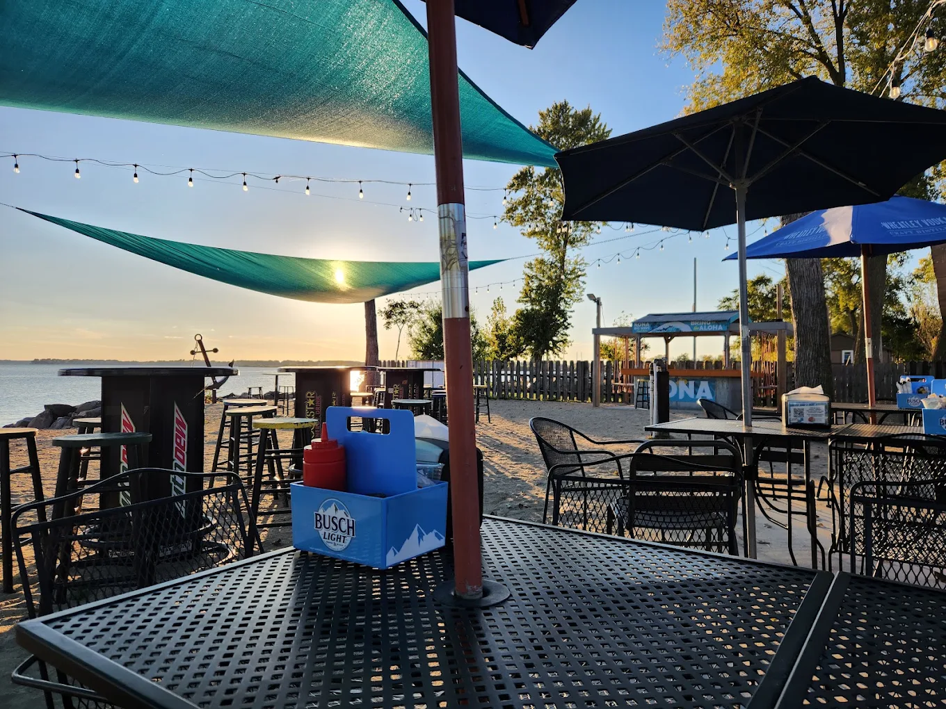 Sunset Bar & Grill on Lake Koshkonong